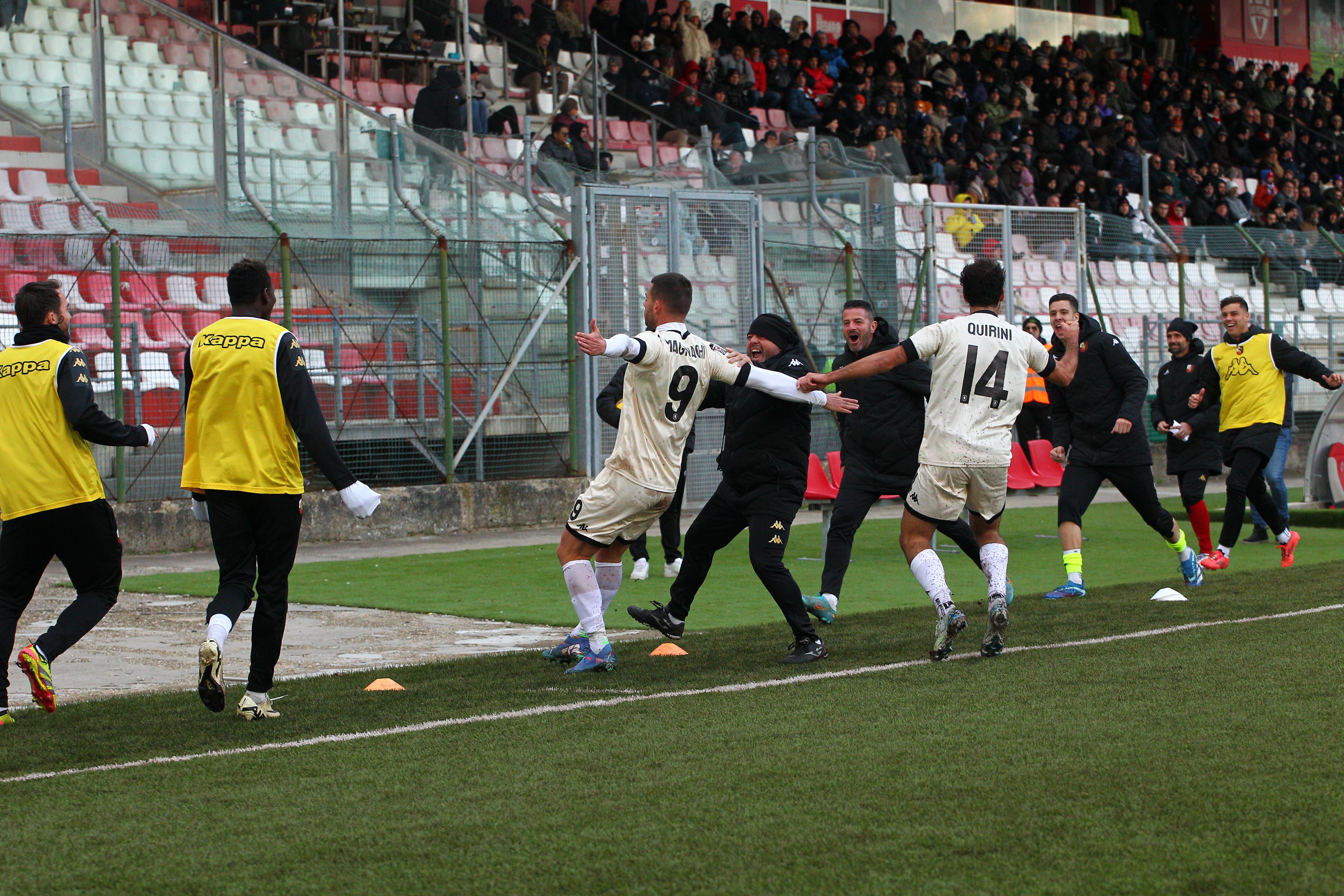 O la va o la spacca » Gazzetta Lucchese