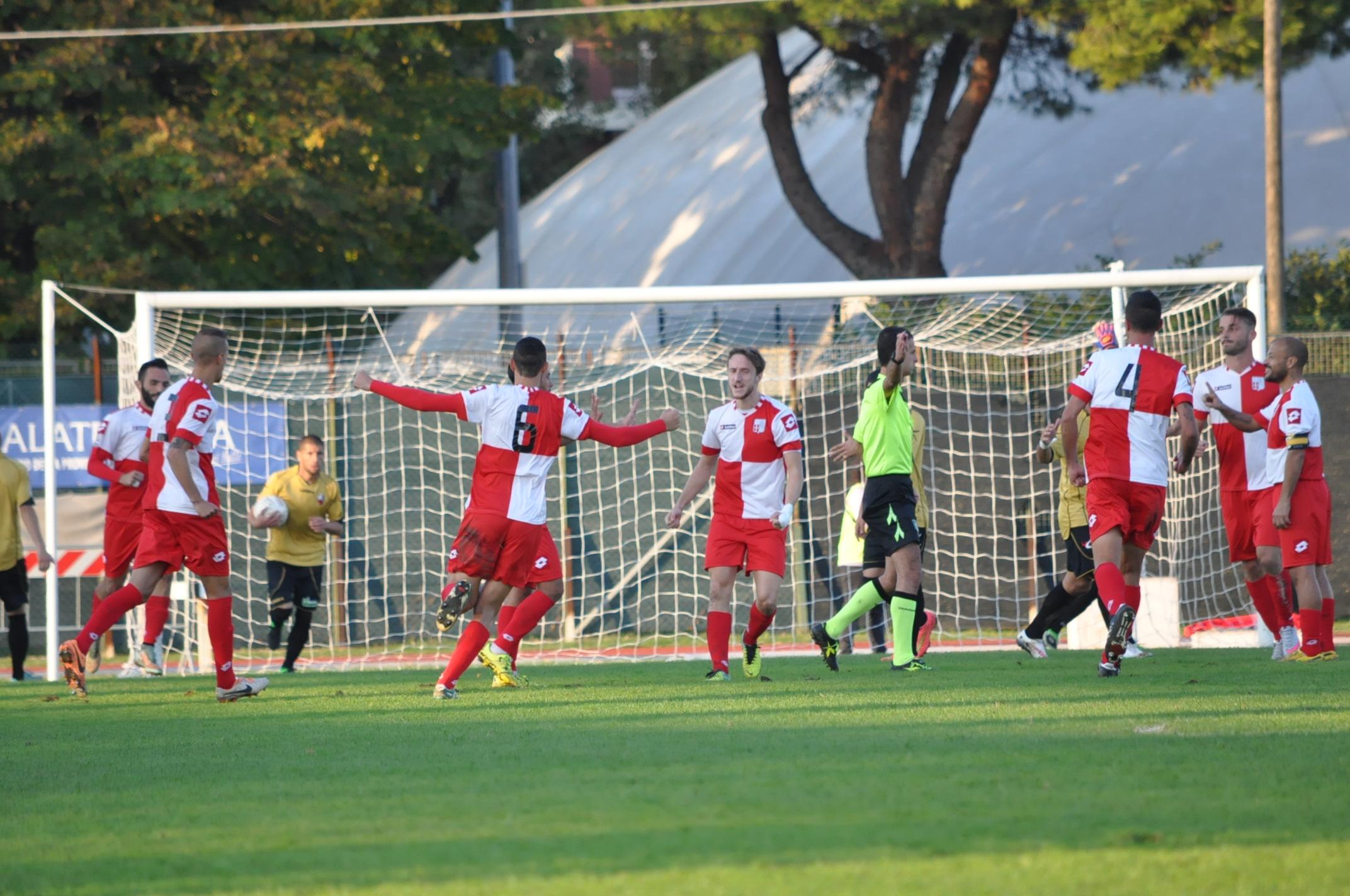 Stesso stadio, stesso mare (di guai) » Gazzetta Lucchese