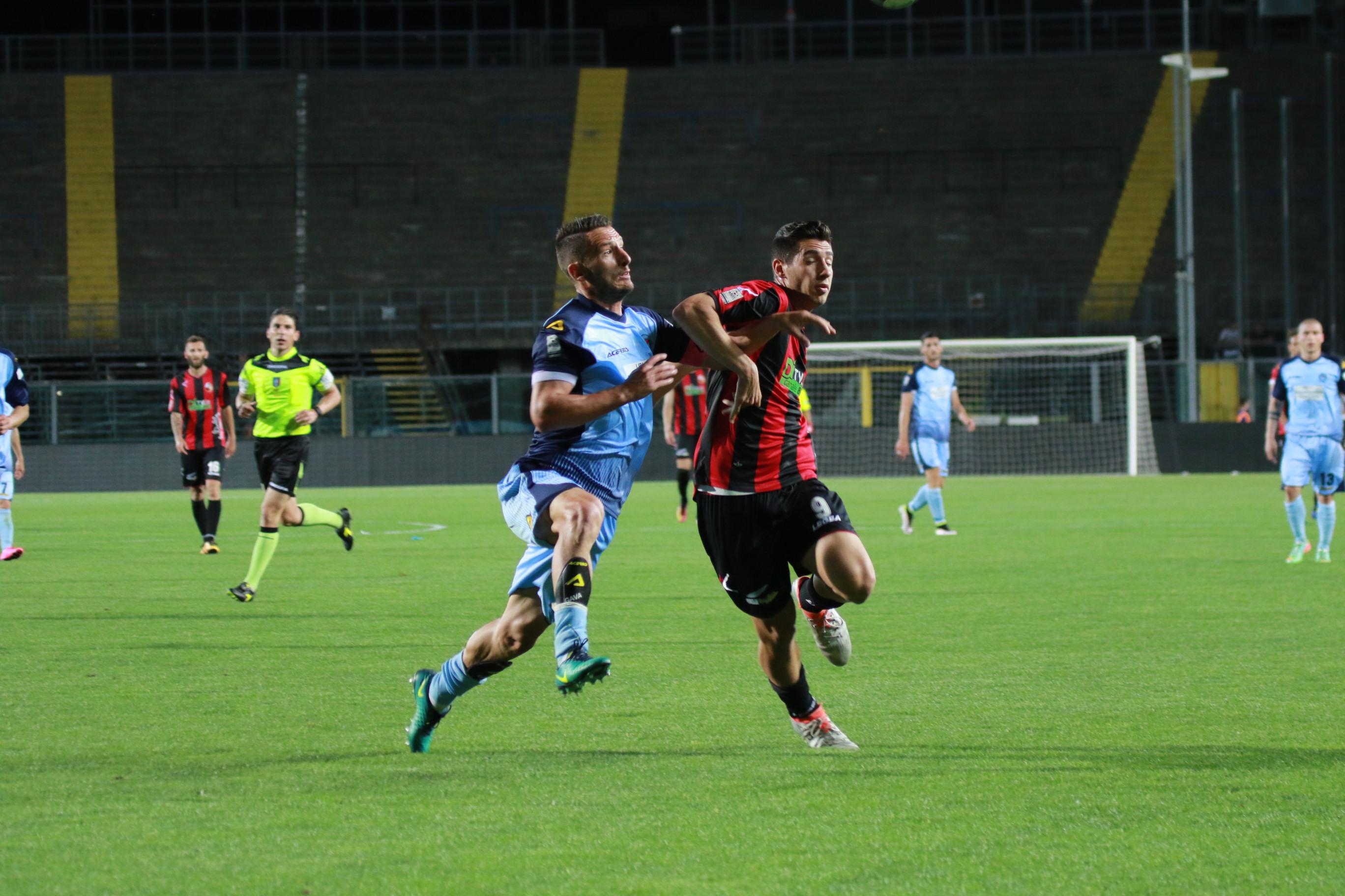 Con le unghie e con i denti » Gazzetta Lucchese